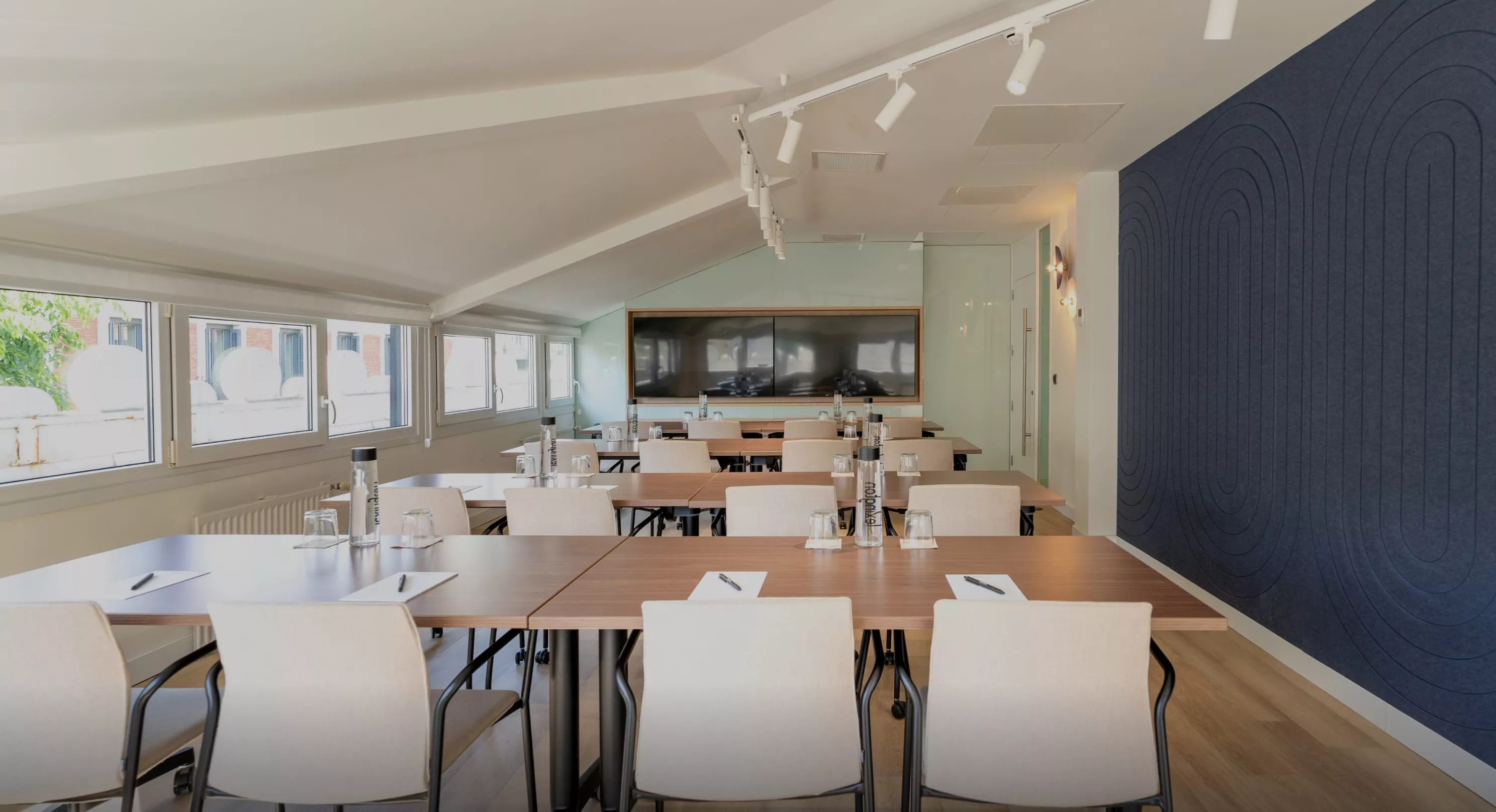 Alquiler de espacios para presentaciones y conferencias en Madrid