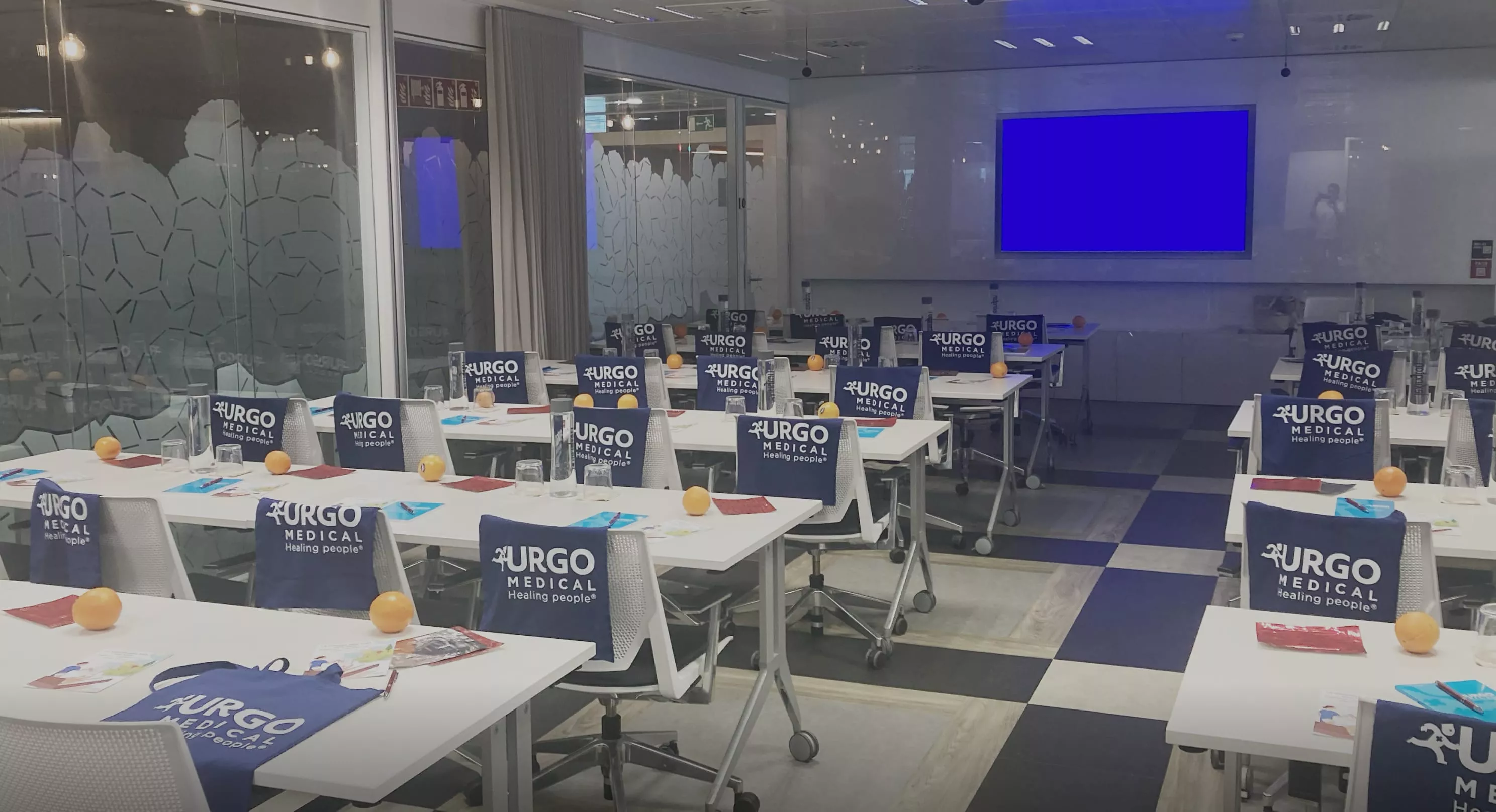 Salas para capacitaciones en alquiler por horas 