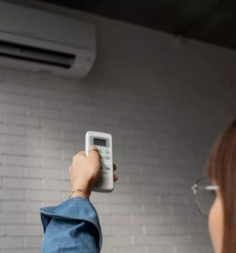 Temperatura en oficinas: normativa oficinal y trucos para reducir el consumo energético